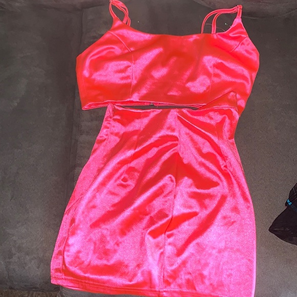 Fashion nova two piece skirt set - Picture 4 of 9